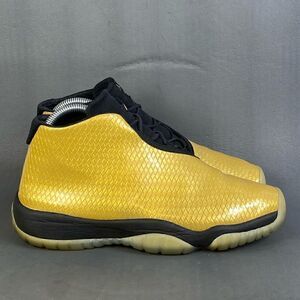 Nike Air Jordan Future GG sneaker shoes womens size 9 (Y7)